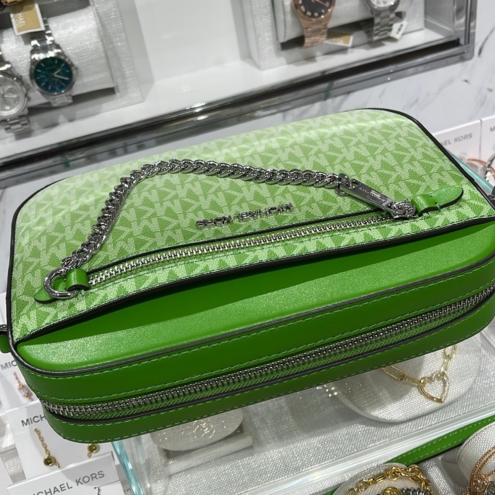 Michael Kors Jet Set Large Ombré Signature Logo Crossbody Body
Jungle Green - Picture 8 of 16